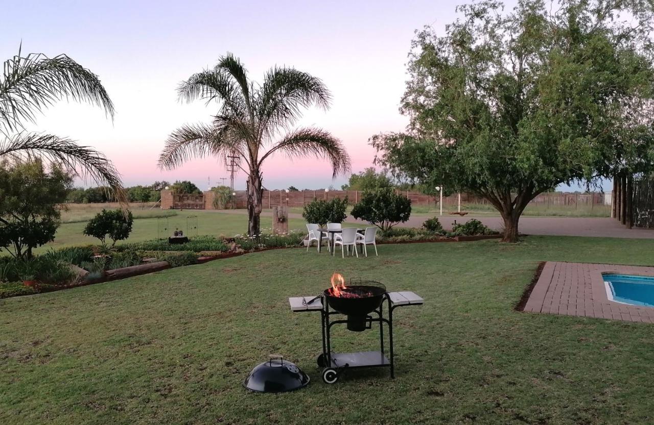 Safe Haven Guesthouse Bloemfontein Bagian luar foto