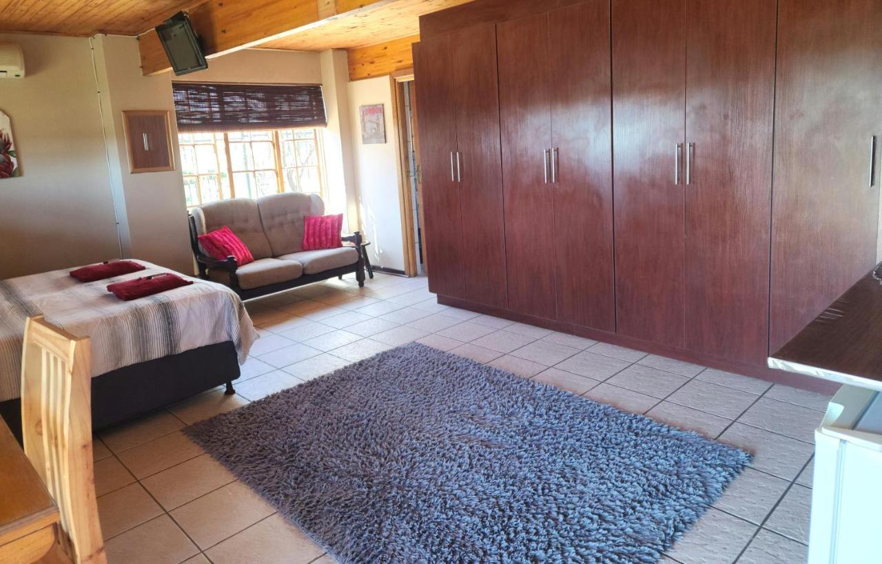 Safe Haven Guesthouse Bloemfontein Bagian luar foto