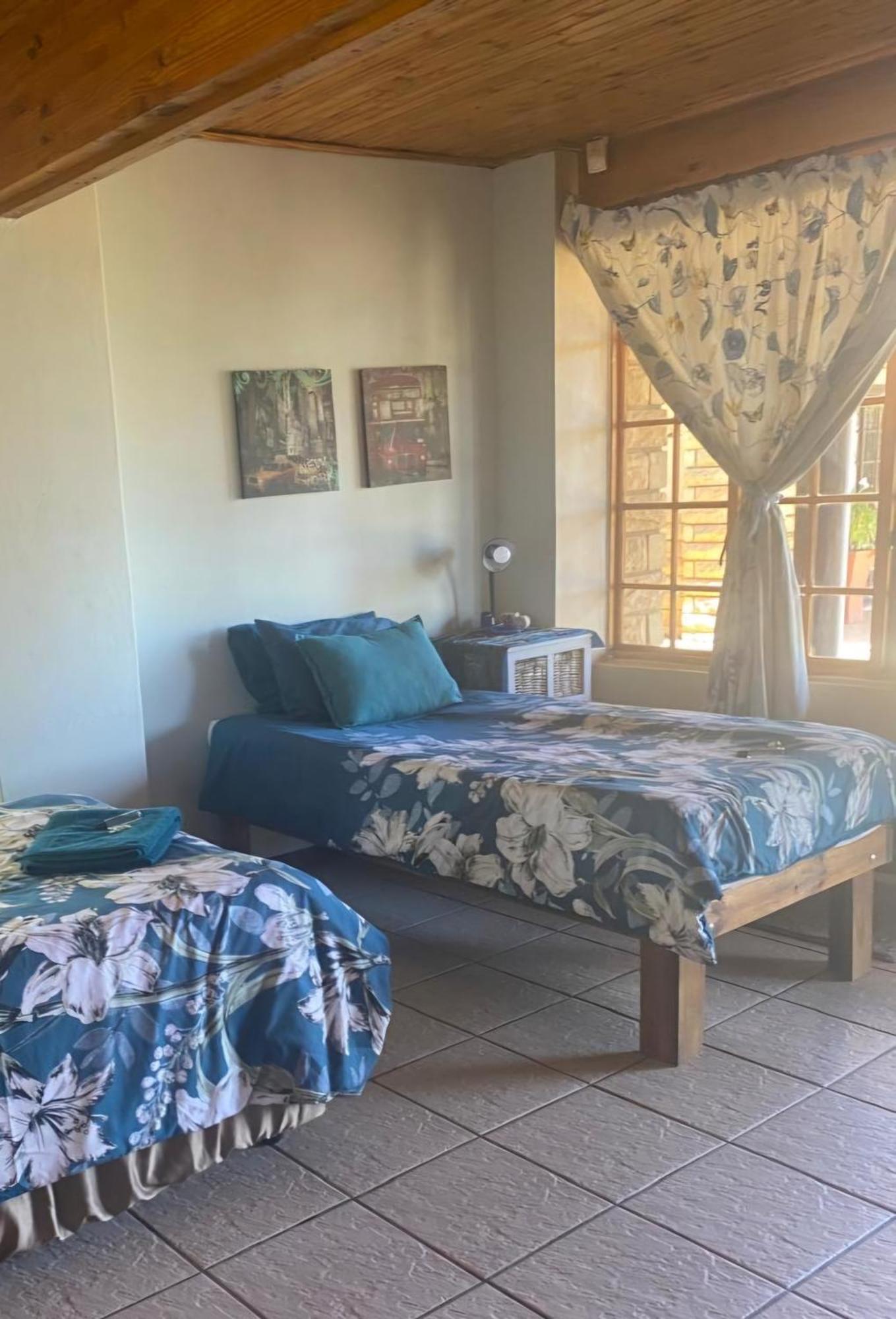 Safe Haven Guesthouse Bloemfontein Ruang foto